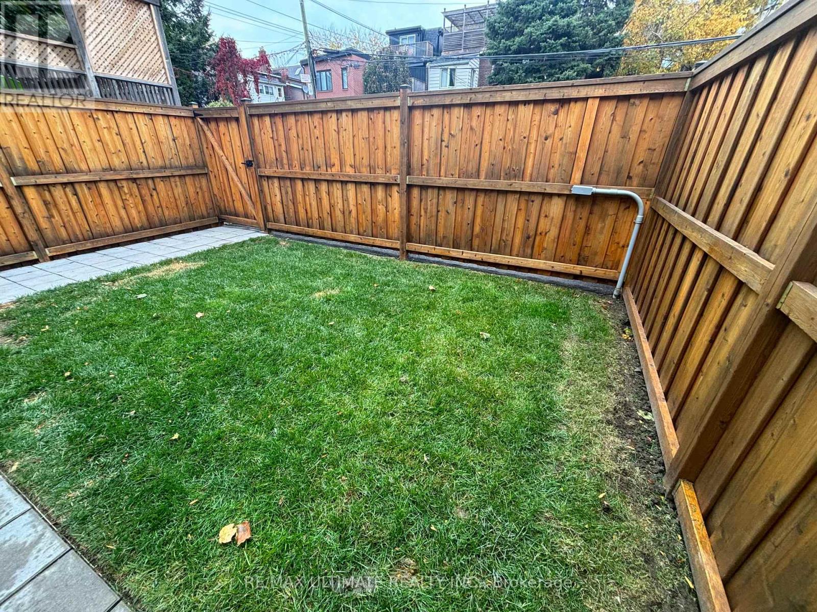 Main - 29 Brookmount Road, Toronto, Ontario  M4L 3M9 - Photo 15 - E13186676