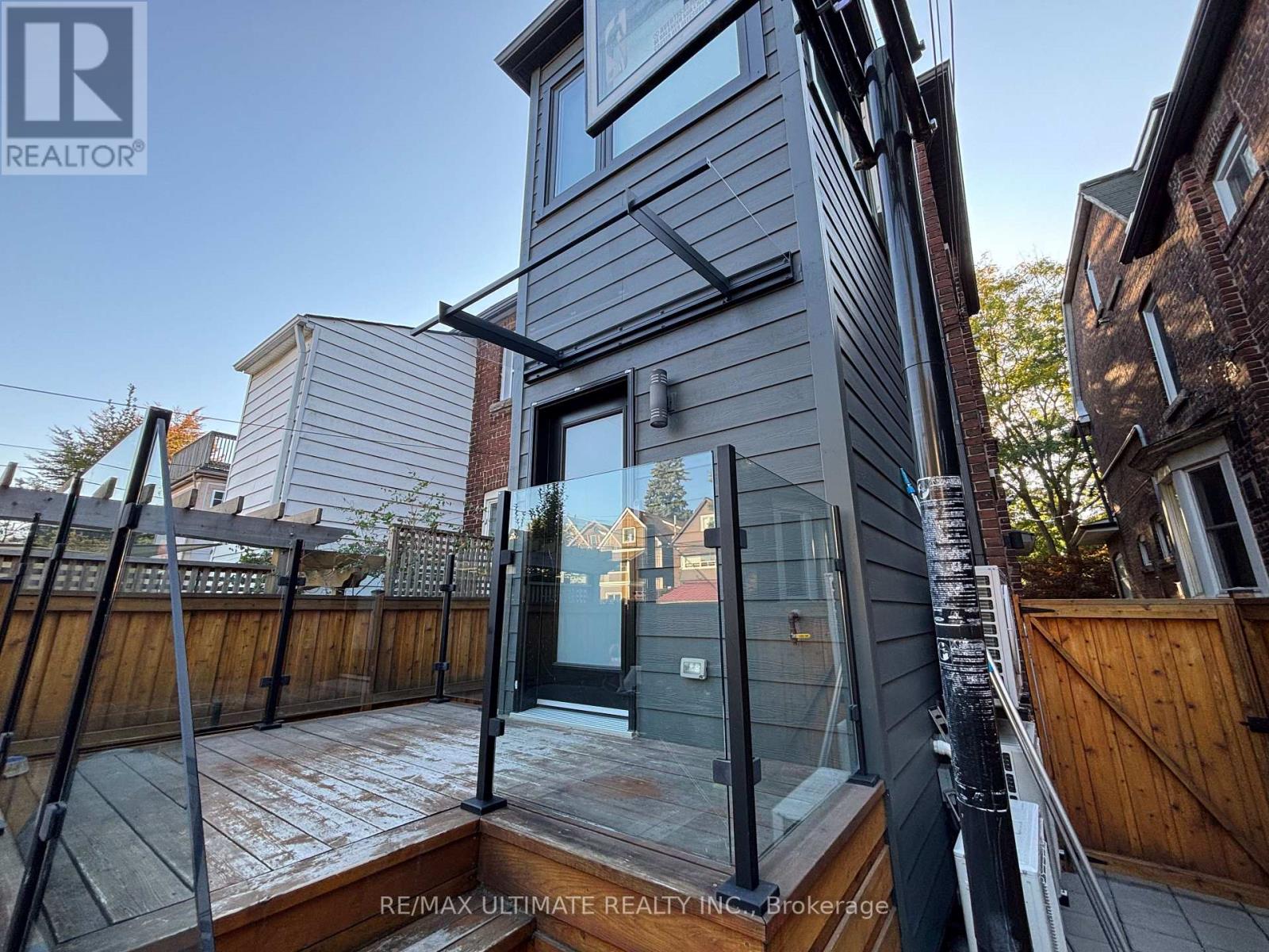 Main - 29 Brookmount Road, Toronto, Ontario  M4L 3M9 - Photo 2 - E13186676