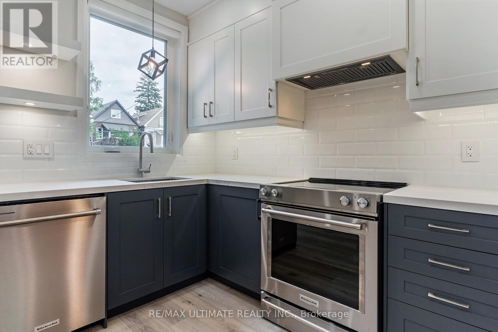 Main - 29 Brookmount Road, Toronto, Ontario  M4L 3M9 - Photo 6 - E13186676