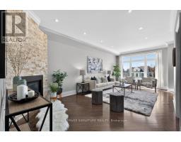 61B BEXHILL AVENUE, Toronto, Ontario