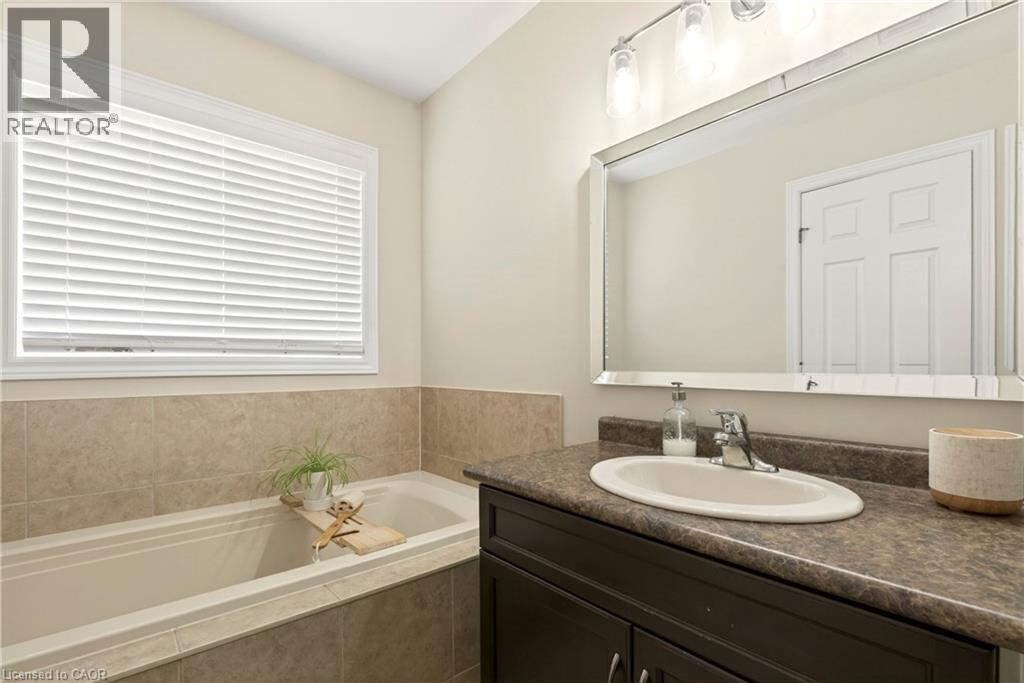 62 Fall Fair Way, Binbrook, Ontario  L0R 1C0 - Photo 26 - 40833904