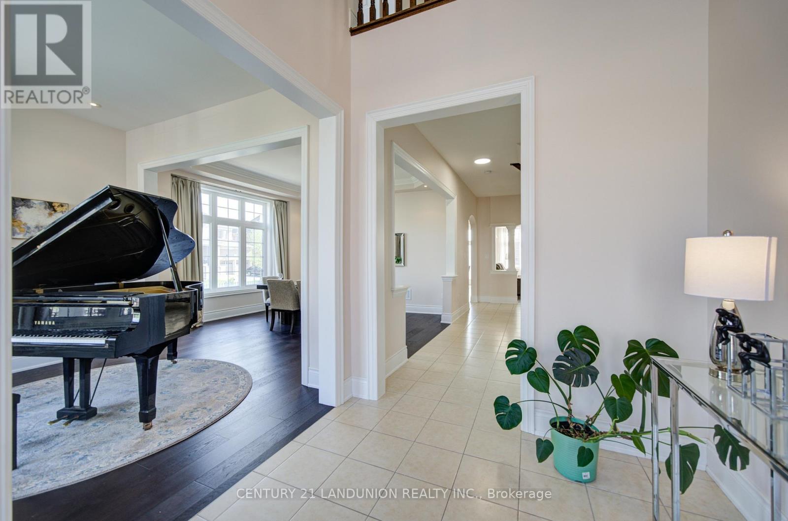 101 Silver Sterling Crescent, Vaughan, Ontario  L4H 4C5 - Photo 6 - N13186188