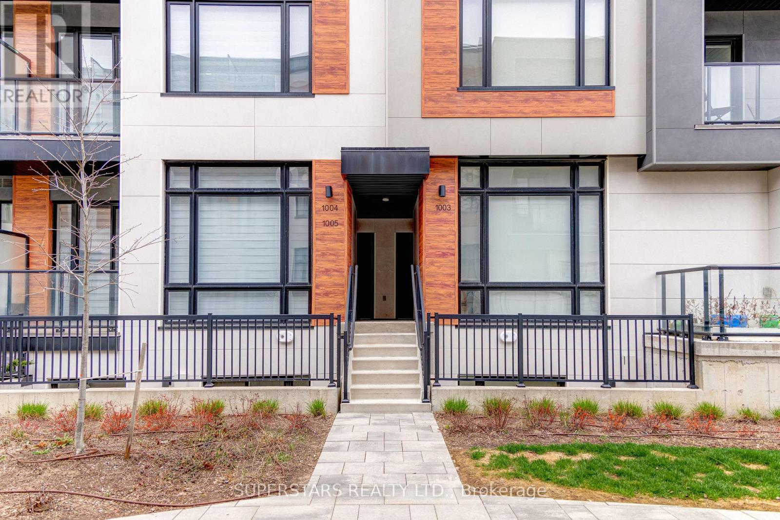 1005 - 14 David Eyer Road, Richmond Hill, Ontario  L4S 0N2 - Photo 1 - N13186420
