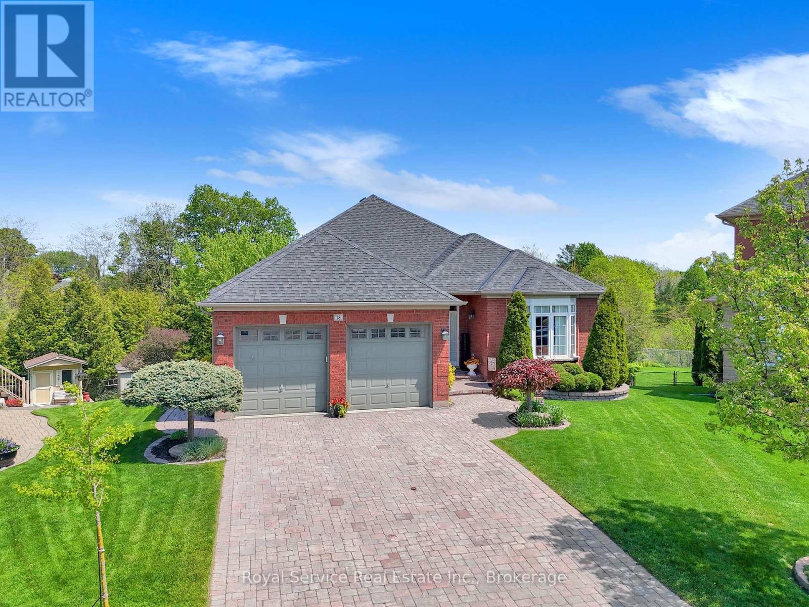 18 Dolan Court, Clarington, Ontario  L1C 5P7 - Photo 1 - E13187320