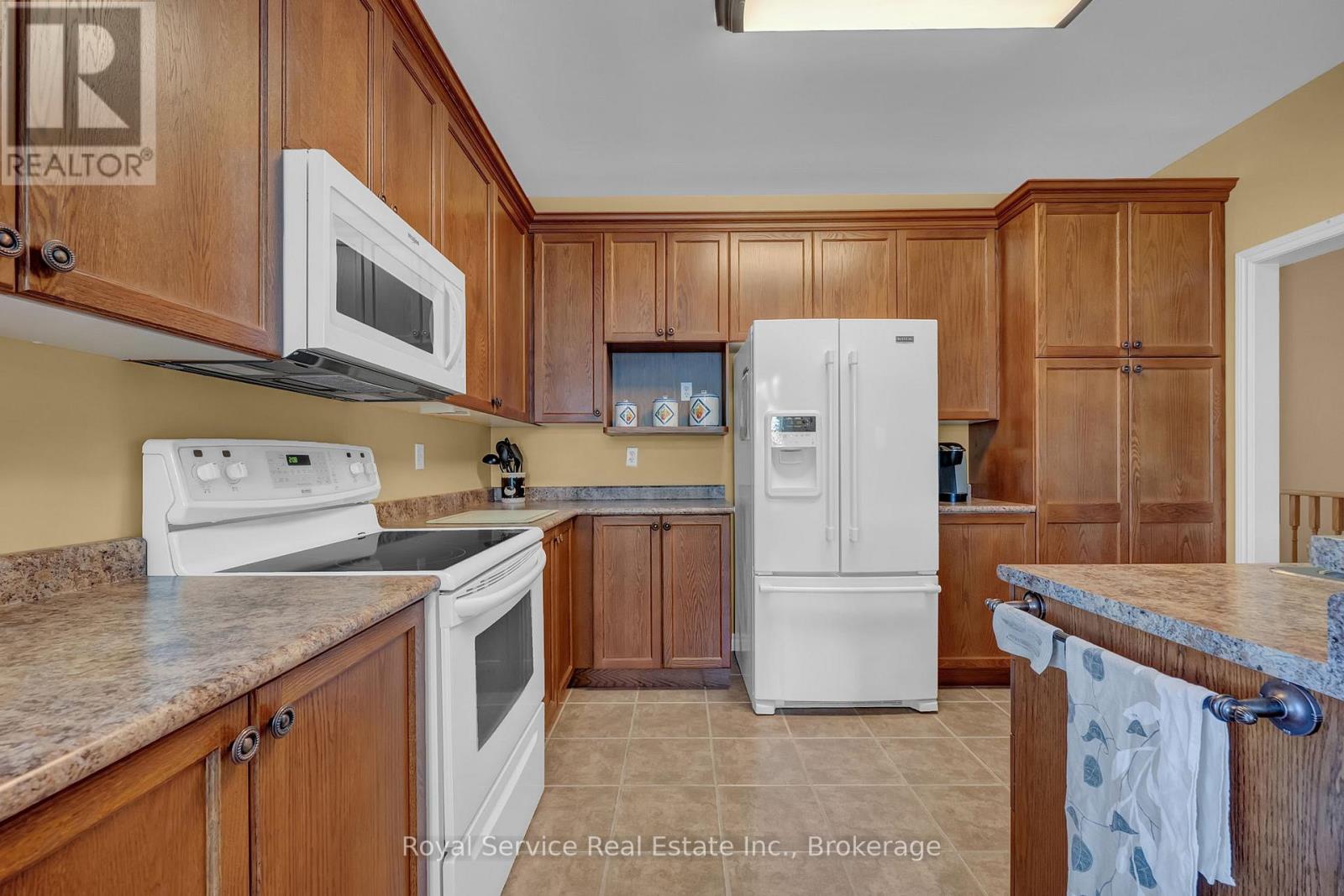 18 Dolan Court, Clarington, Ontario  L1C 5P7 - Photo 13 - E13187320