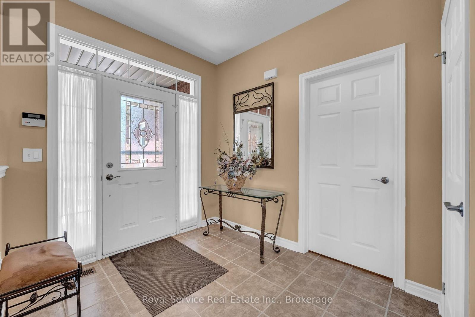 18 Dolan Court, Clarington, Ontario  L1C 5P7 - Photo 9 - E13187320