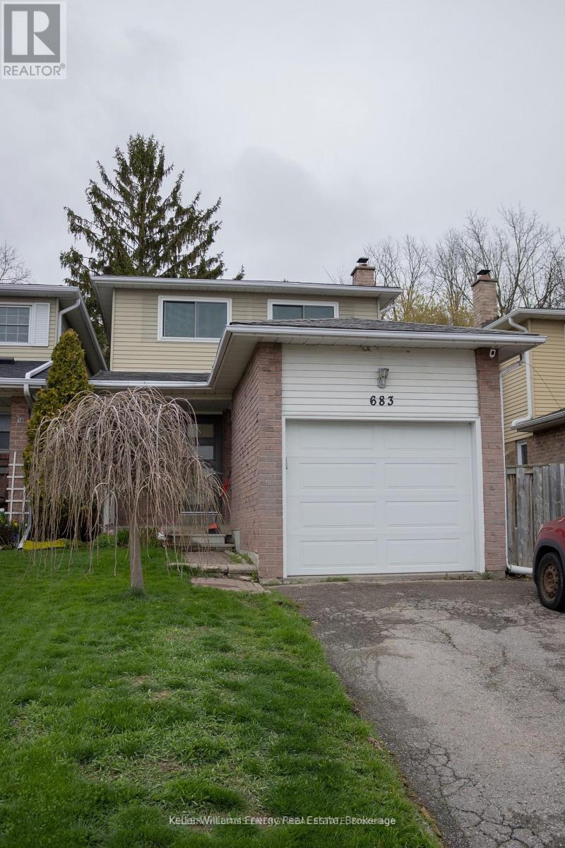 683 GRANDVIEW DRIVE, Oshawa, Ontario