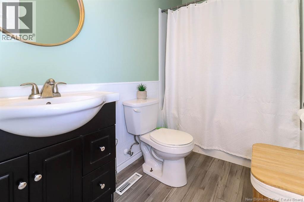 406 Highmeadow Drive, Saint John, New Brunswick  E2J 3V1 - Photo 25 - NB138019