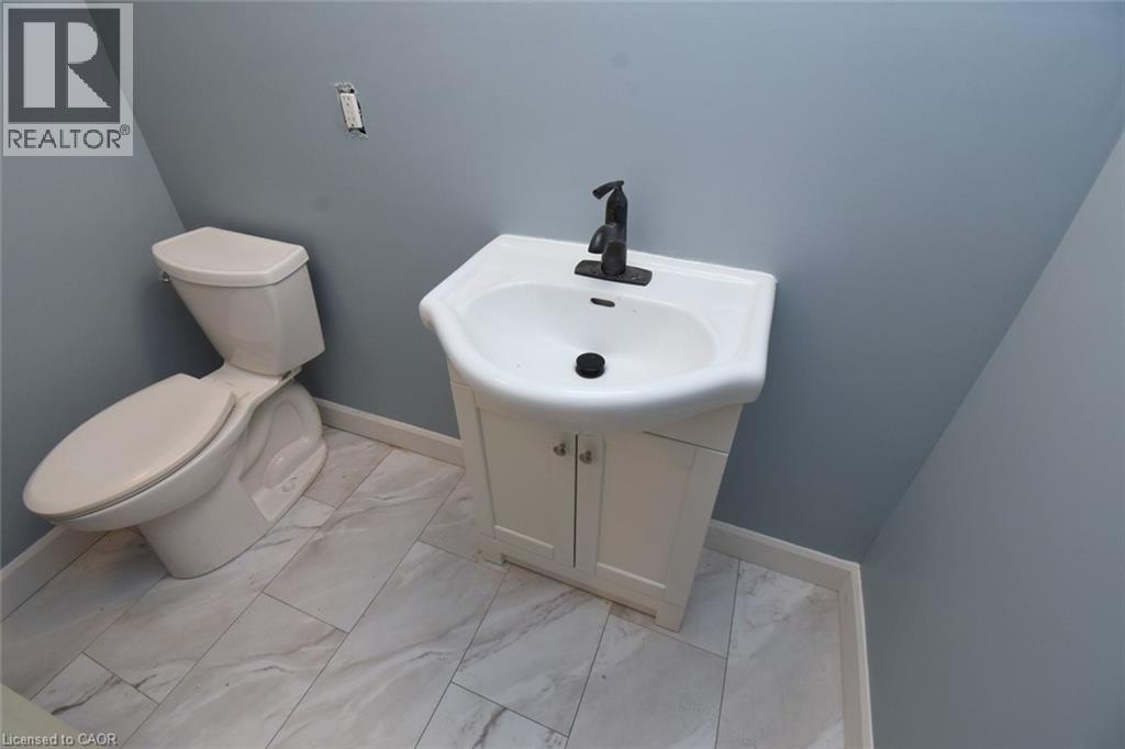 302 East 27th Street, Hamilton, Ontario  L8V 3G6 - Photo 30 - 40814530