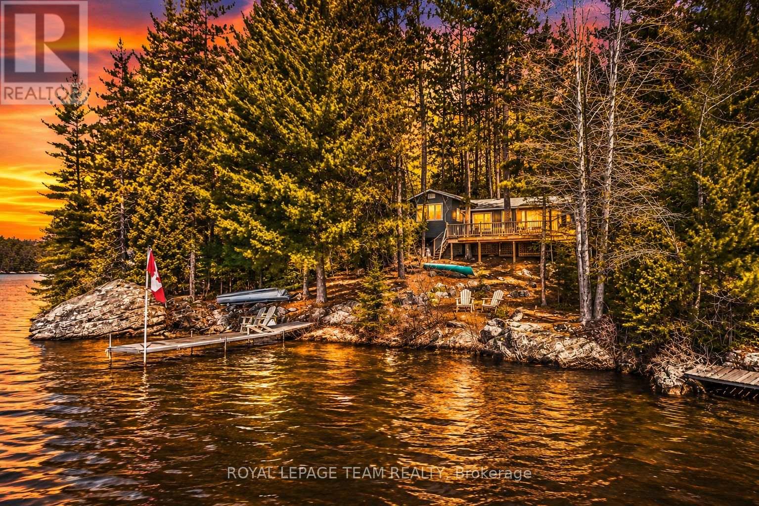 218 DIAMOND LAKE ROAD, Madawaska Valley, Ontario