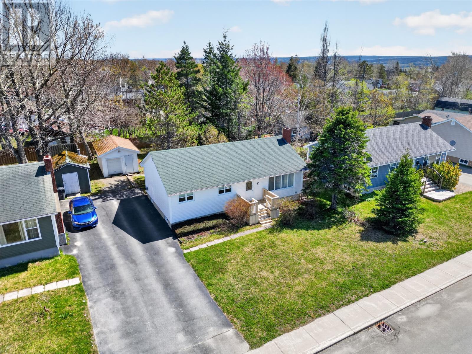65 Fraser Road, Gander, Newfoundland & Labrador  A1V 1L1 - Photo 2 - 1298140