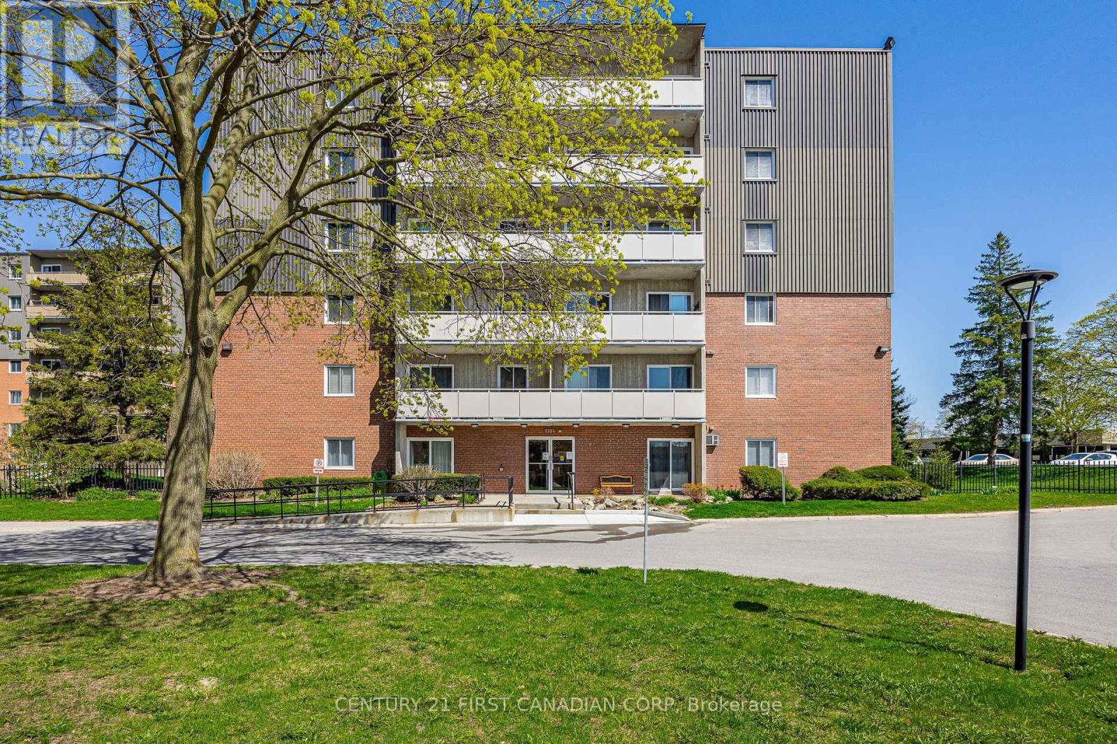 504 - 1104 Jalna Boulevard, London South, Ontario  N6E 2S6 - Photo 1 - X13188066
