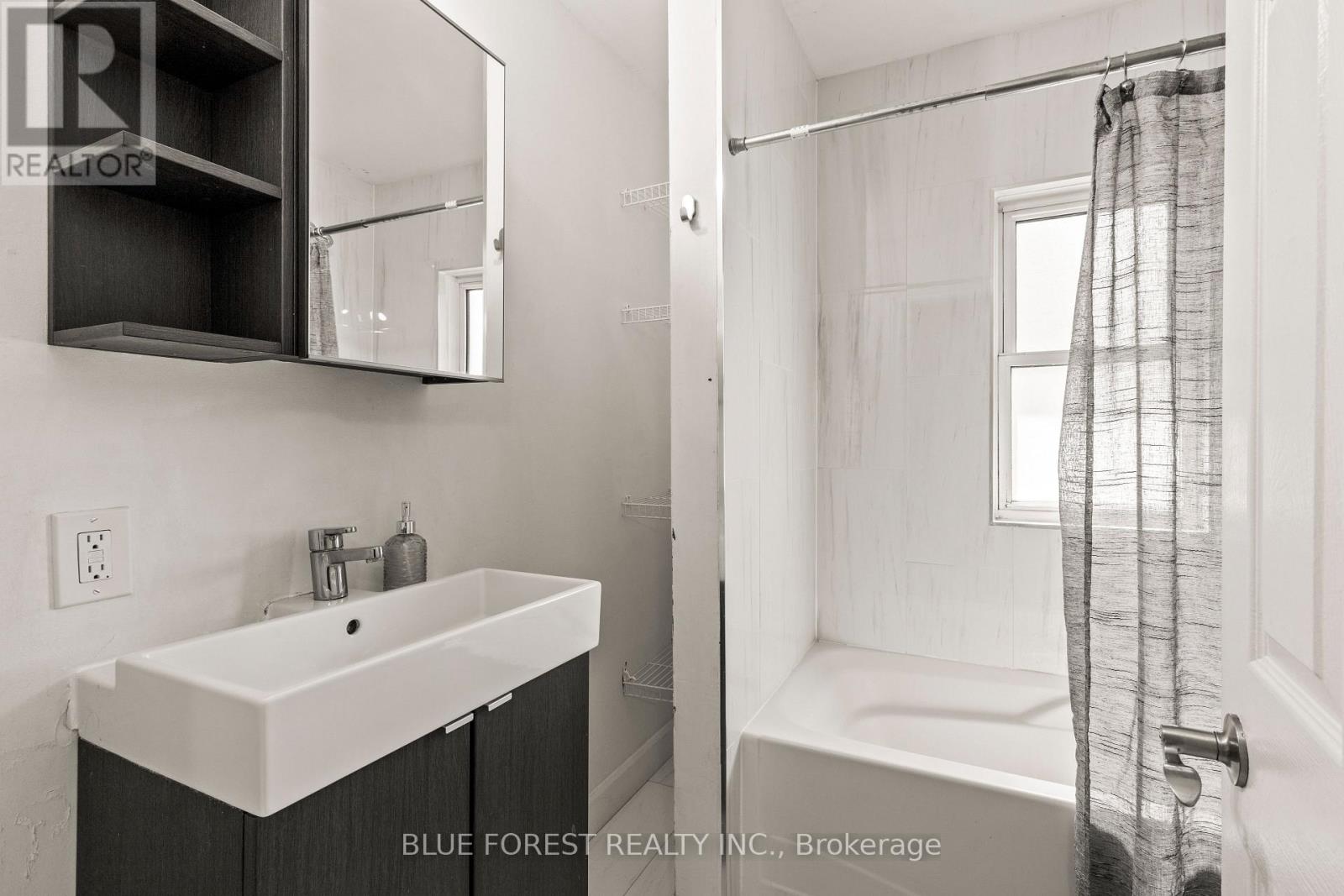 808 Adelaide Street N, London East, Ontario  N5Y 2L9 - Photo 17 - X13188328
