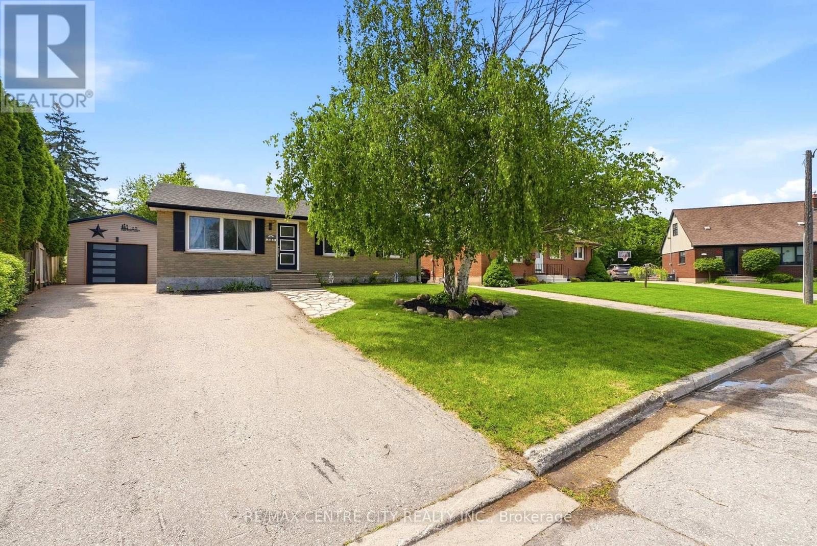 25 Paulson Court, St. Thomas, Ontario  N5R 1N1 - Photo 2 - X13188546