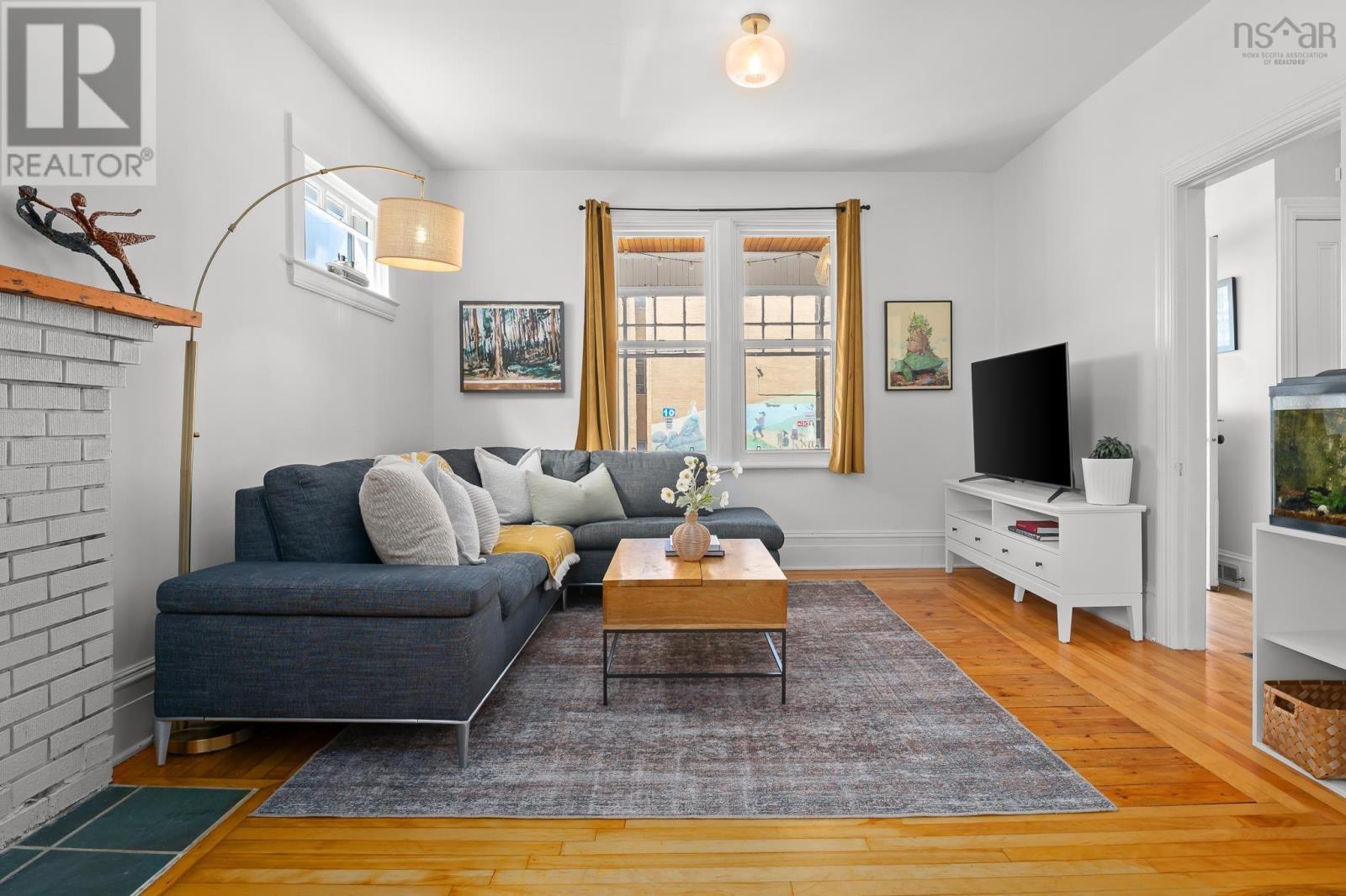 9 Hawthorne Street, Dartmouth, Nova Scotia  B2Y 2Y4 - Photo 4 - 202612300