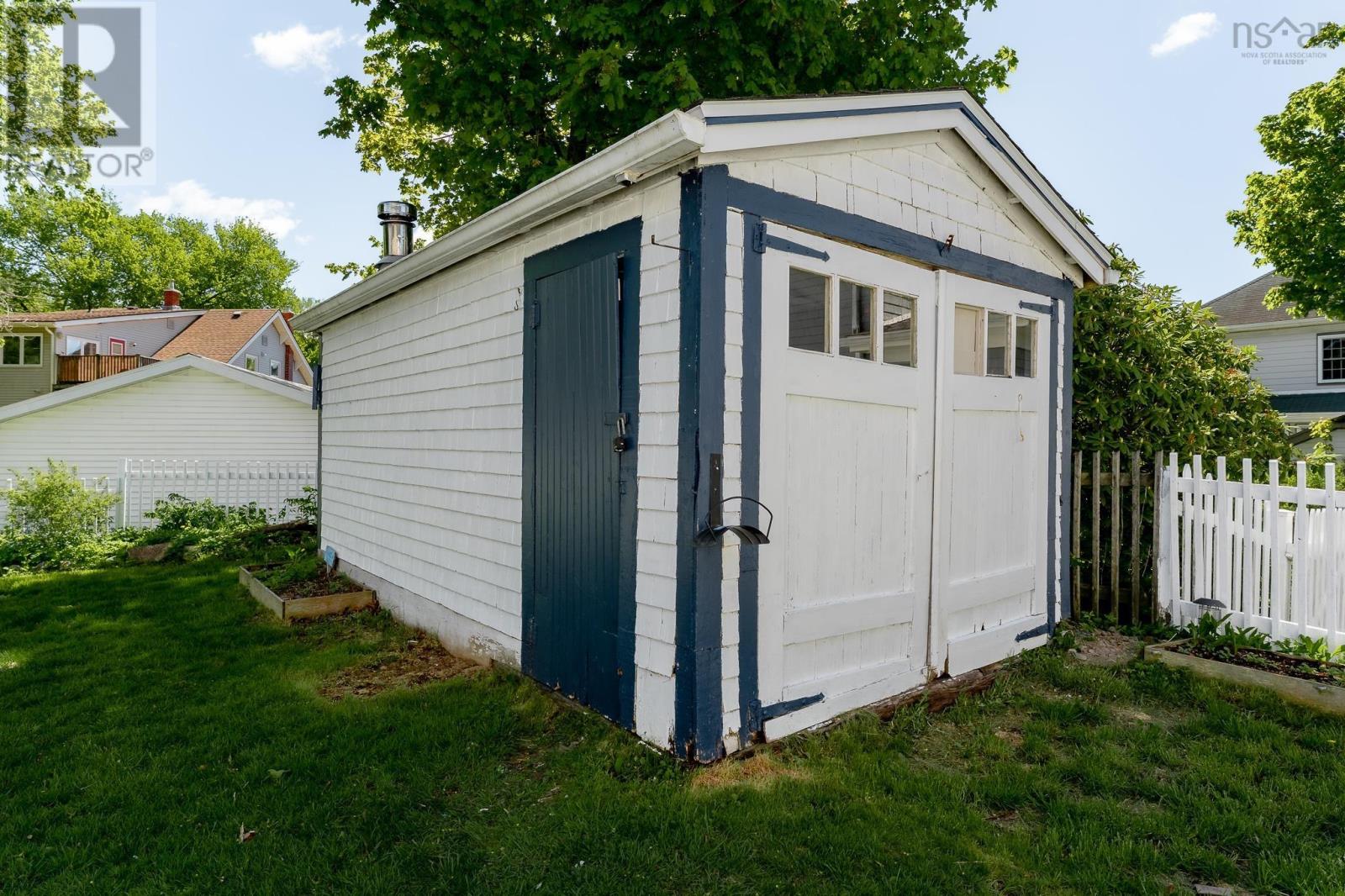 9 Hawthorne Street, Dartmouth, Nova Scotia  B2Y 2Y4 - Photo 48 - 202612300