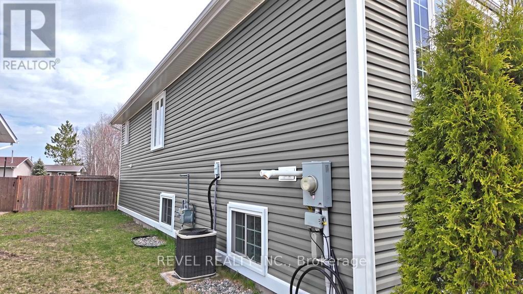 642 Majestic Street, Iroquois Falls, Ontario  P0K 1G0 - Photo 14 - T13187208