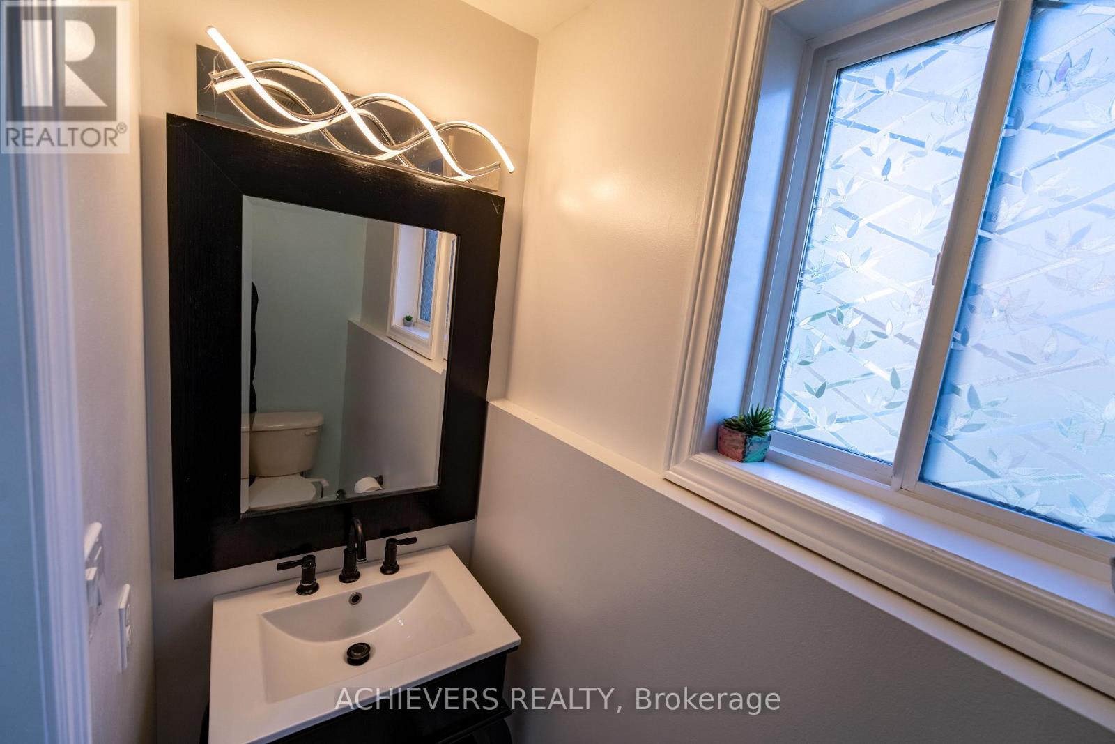 19 Thrushwood Drive, Barrie, Ontario  L4N 0Z1 - Photo 20 - S13136636