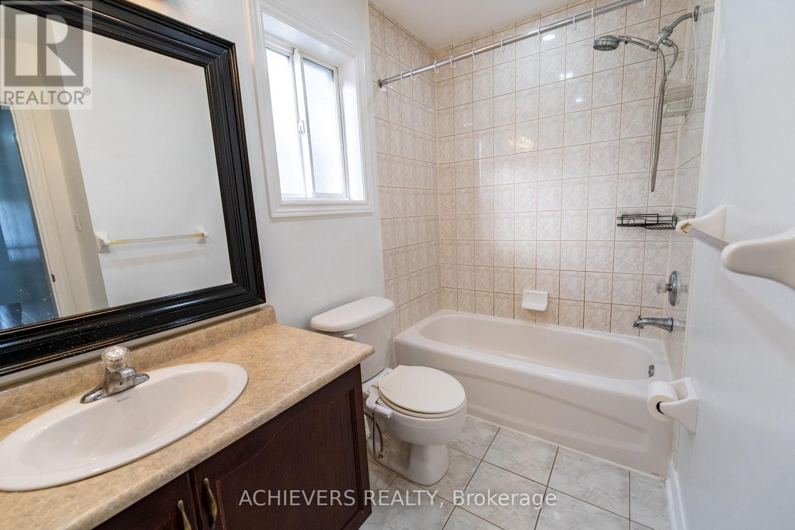 19 Thrushwood Drive, Barrie, Ontario  L4N 0Z1 - Photo 37 - S13136636
