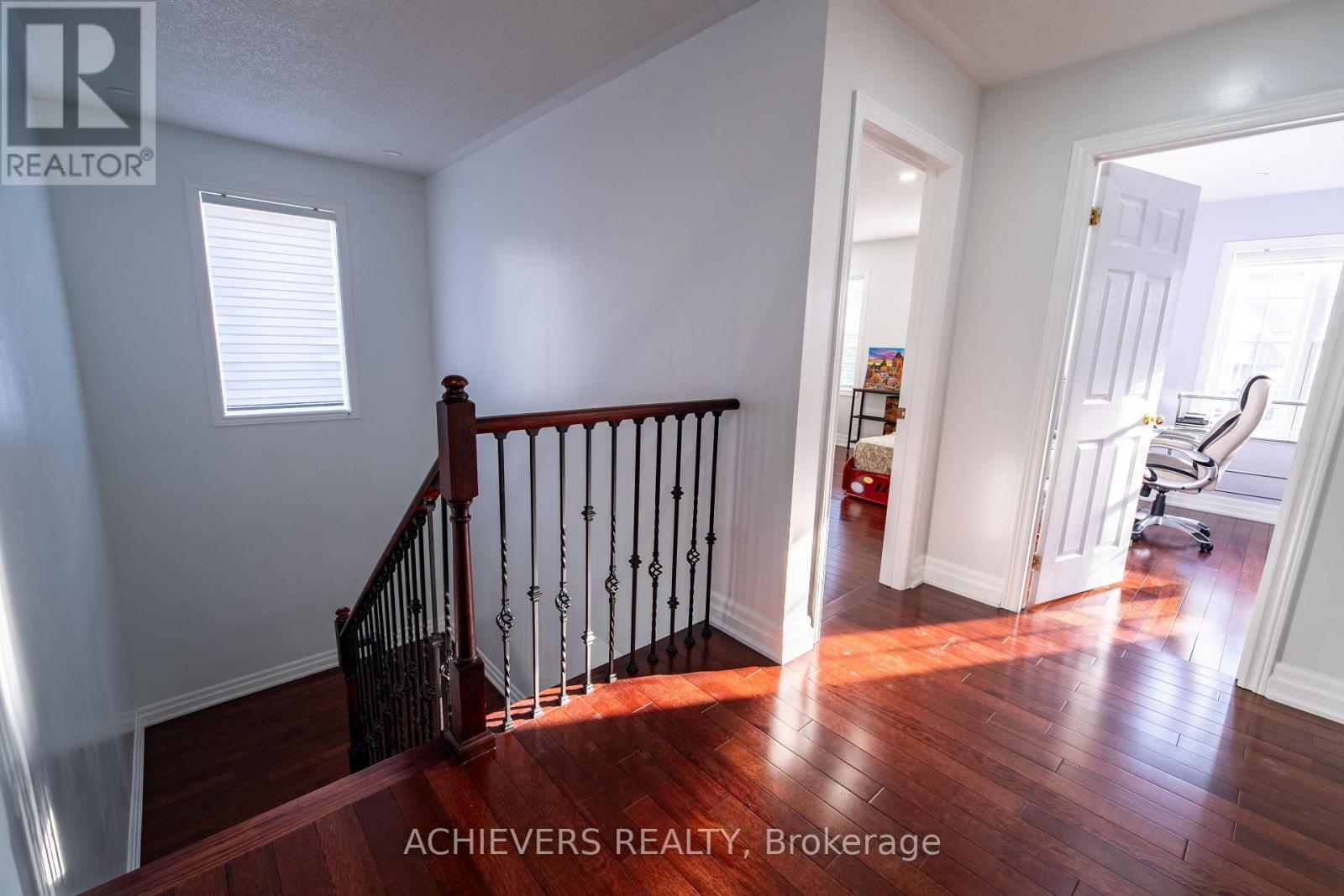 19 Thrushwood Drive, Barrie, Ontario  L4N 0Z1 - Photo 23 - S13136636