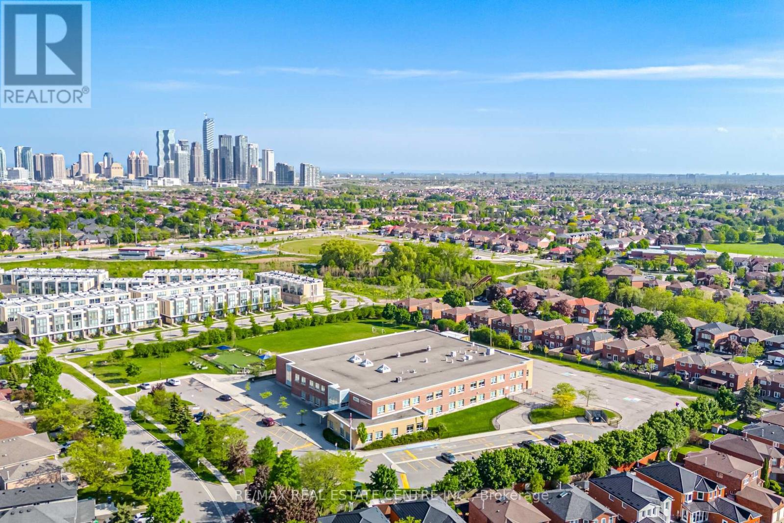 37 - 35 Ceremonial Drive, Mississauga, Ontario  L5R 3G6 - Photo 43 - W13186278