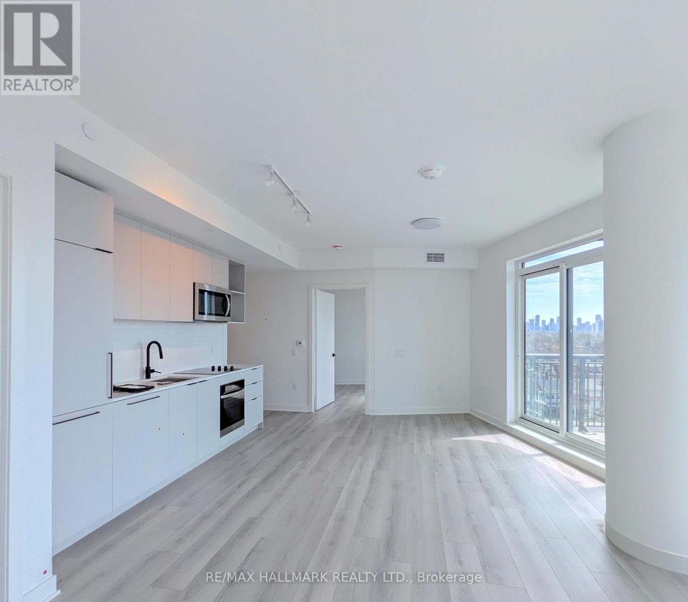 529 - 1185 Dupont Street, Toronto, Ontario  M6H 0G5 - Photo 2 - W13186342