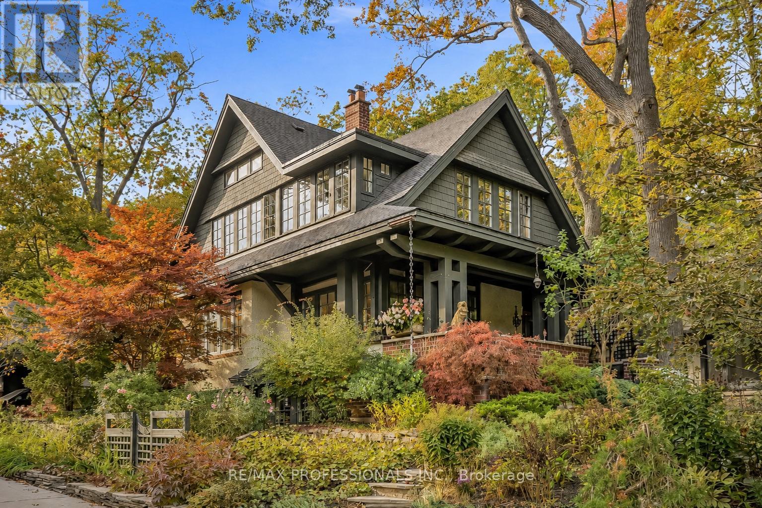 8 WENDIGO WAY, Toronto, Ontario