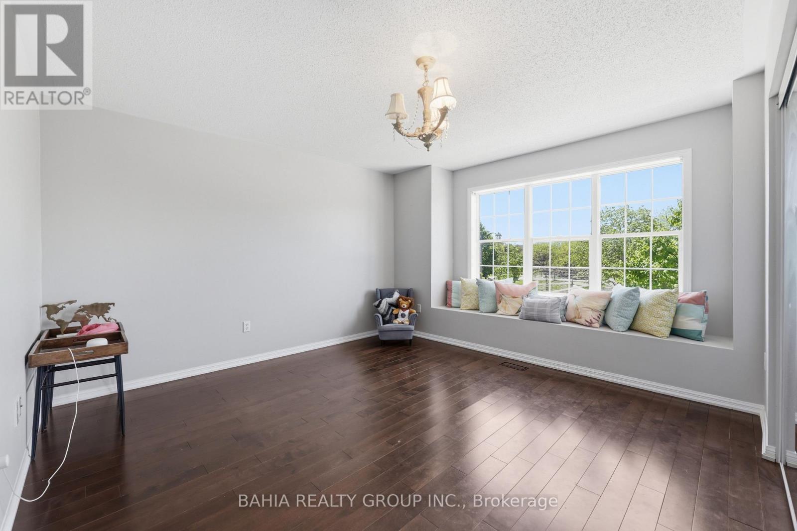 1412 Crozier Crescent, Milton, Ontario  L9T 6N1 - Photo 18 - W13187152