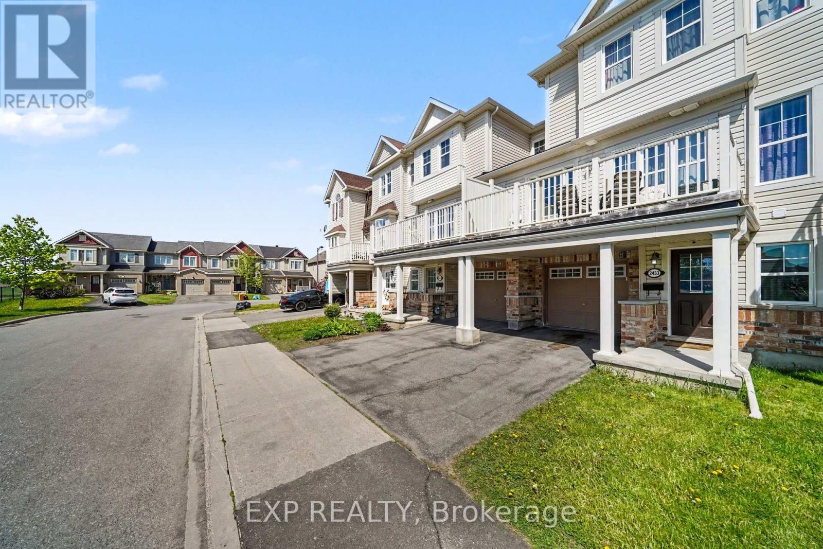 2433 Nutgrove Avenue, Ottawa, Ontario K2J 0X4 - Photo 2 - X13187432