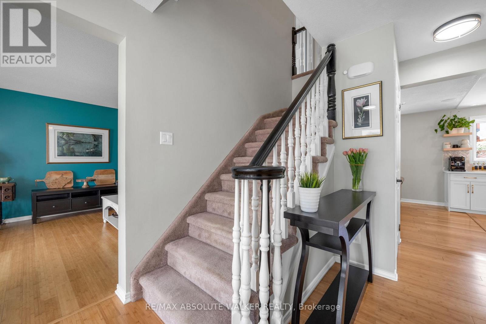 108 Plover Lane, Ottawa, Ontario K2B 8M2 - Photo 4 - X13187536