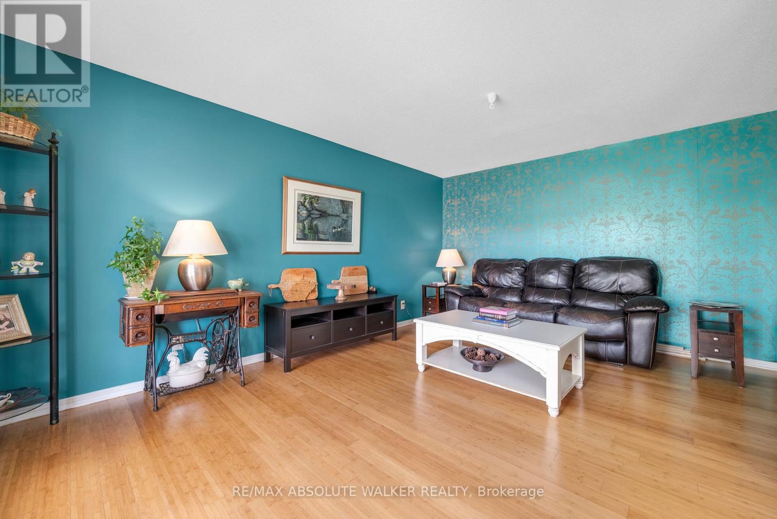 108 Plover Lane, Ottawa, Ontario K2B 8M2 - Photo 5 - X13187536