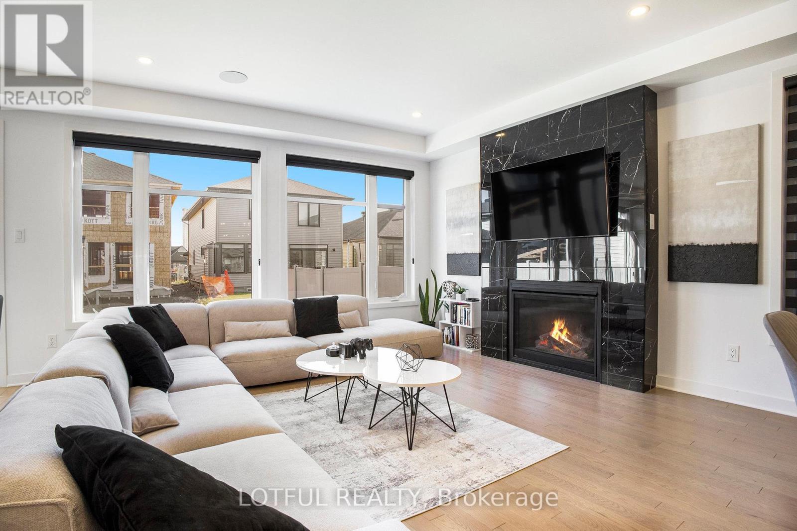 522 Ascender Avenue, Ottawa, Ontario  K1W 0R6 - Photo 4 - X13188446