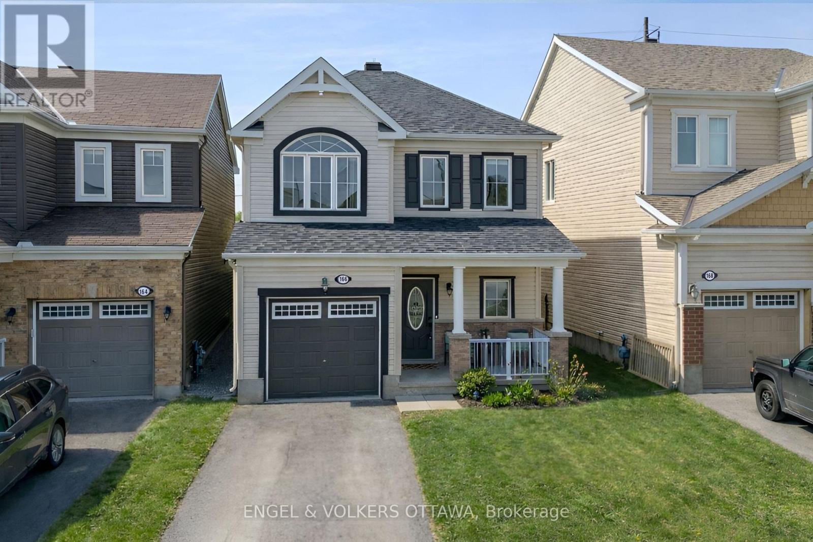 166 Lily Pond Street, Ottawa, Ontario K2M 0J5 - Photo 1 - X13188714