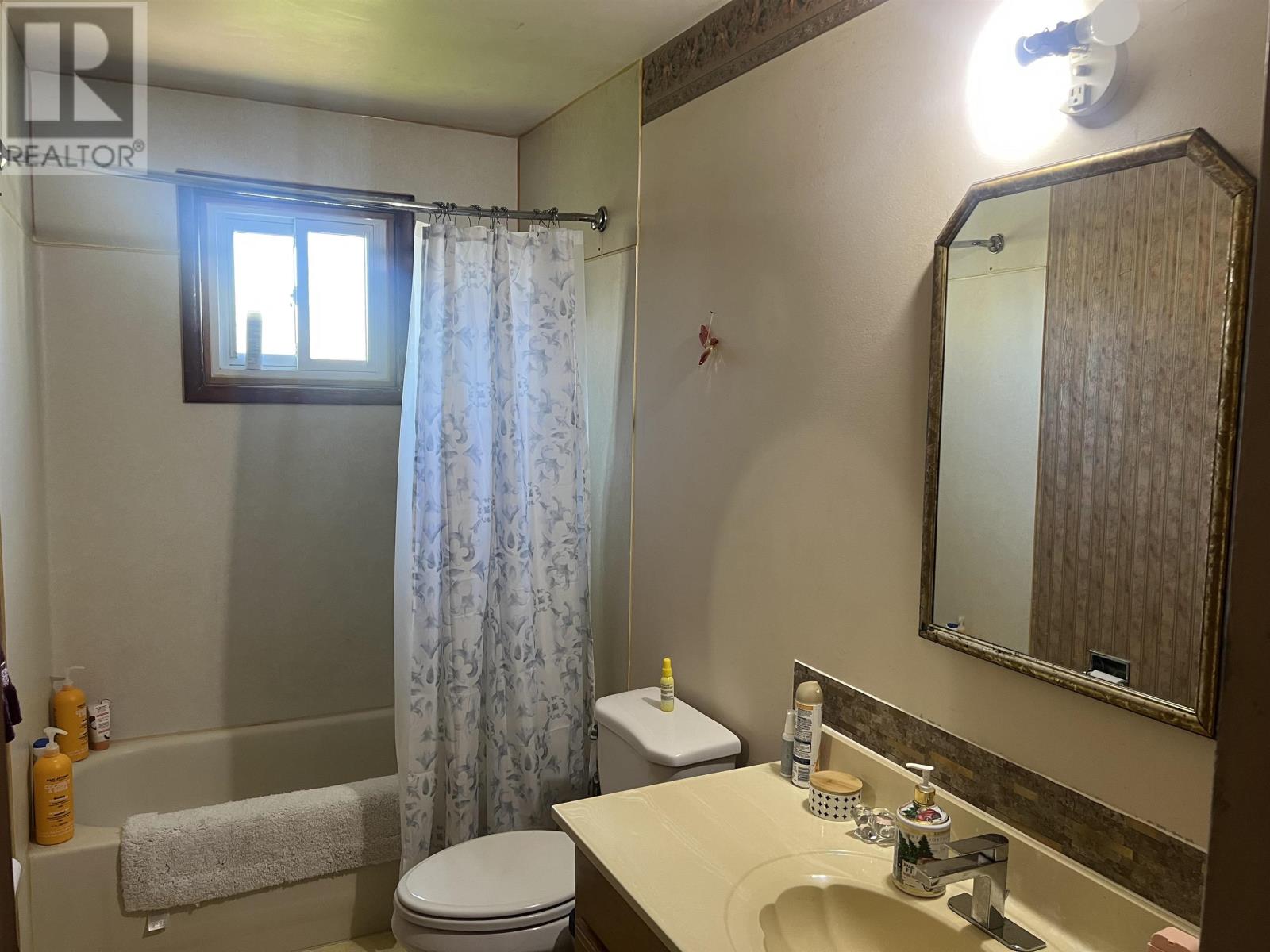 447 Pineview Bay, Thunder Bay, Ontario  P7C 1Y6 - Photo 16 - TB2601215