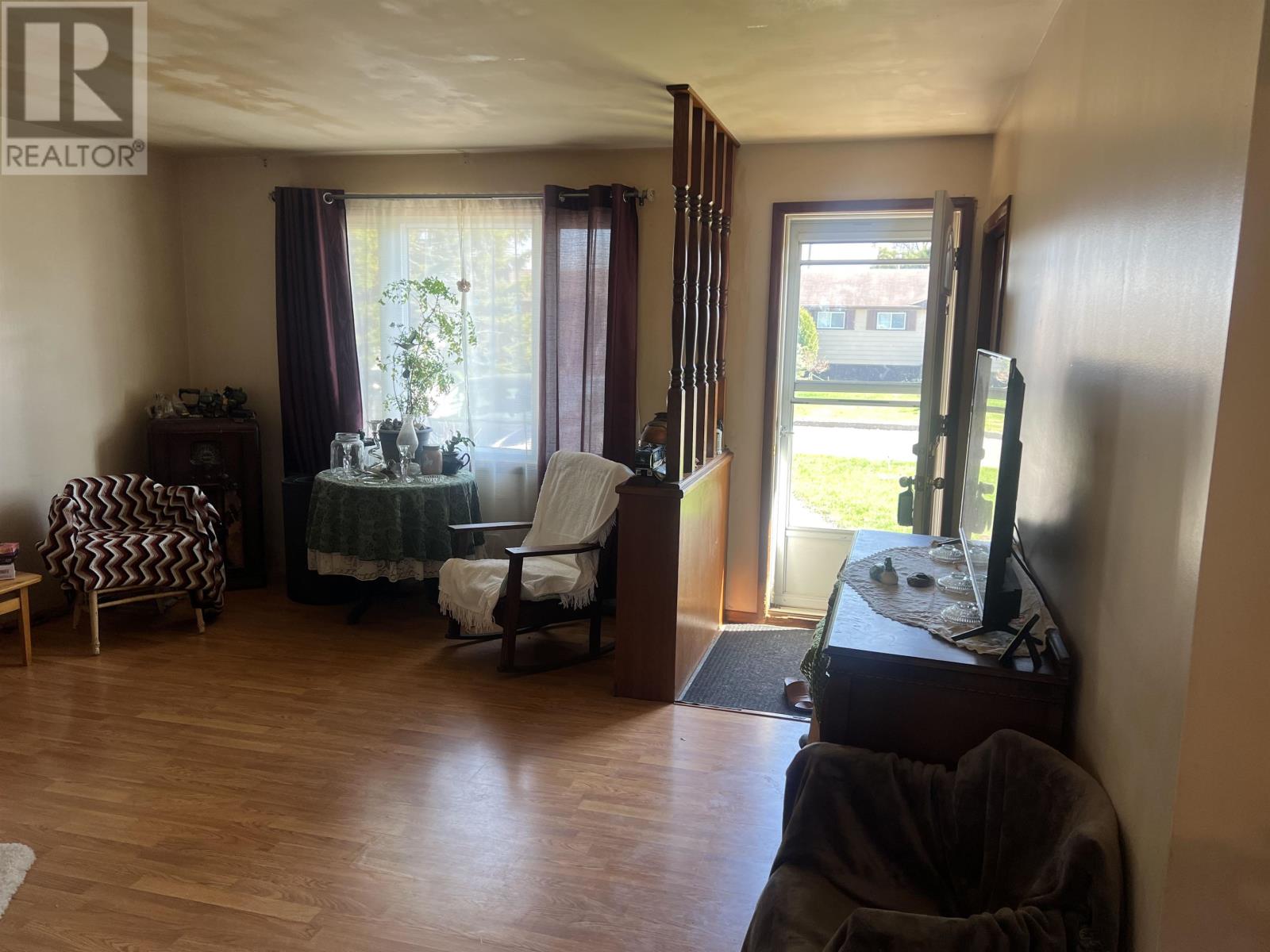 447 Pineview Bay, Thunder Bay, Ontario  P7C 1Y6 - Photo 5 - TB2601215