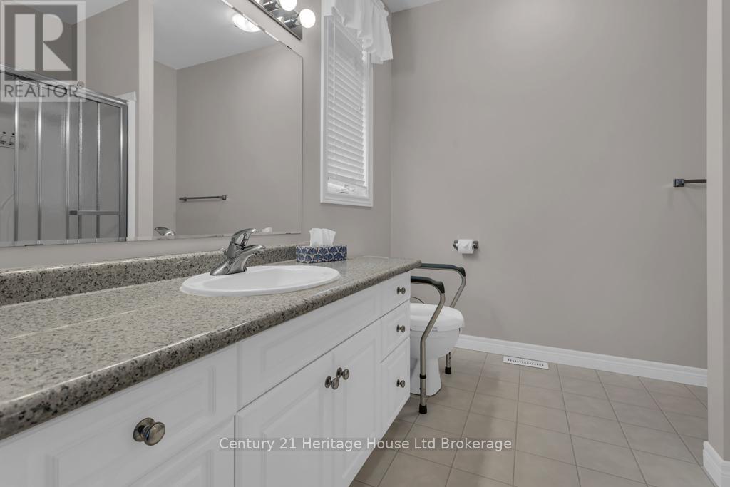 137 Ferguson Drive, Woodstock, Ontario  N4V 1H4 - Photo 19 - X13188392
