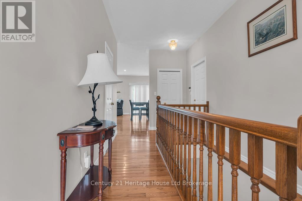 137 Ferguson Drive, Woodstock, Ontario  N4V 1H4 - Photo 3 - X13188392