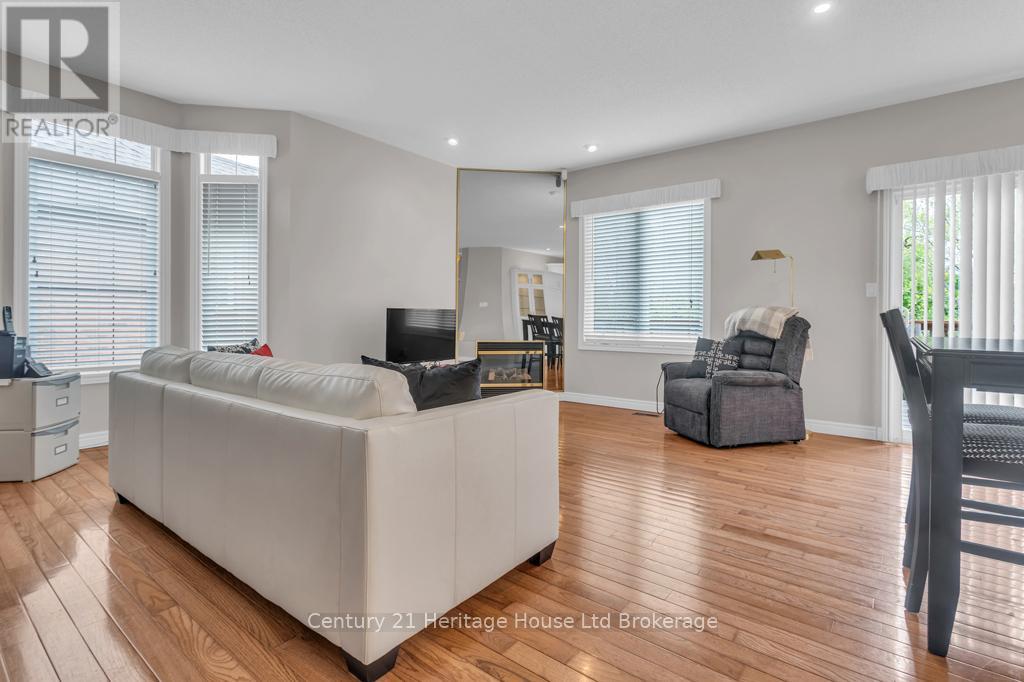 137 Ferguson Drive, Woodstock, Ontario  N4V 1H4 - Photo 6 - X13188392
