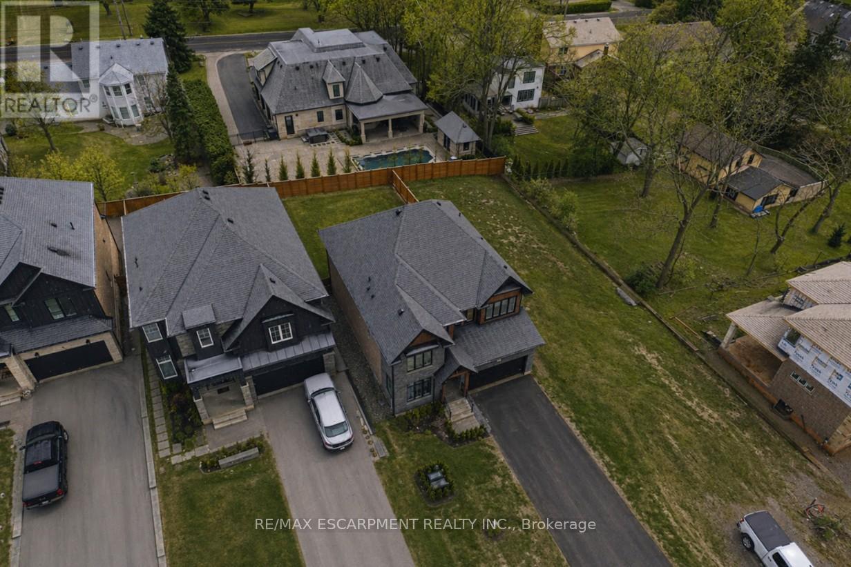 7 Bartlett Avenue, Grimsby, Ontario  L3M 5N7 - Photo 47 - X12825352