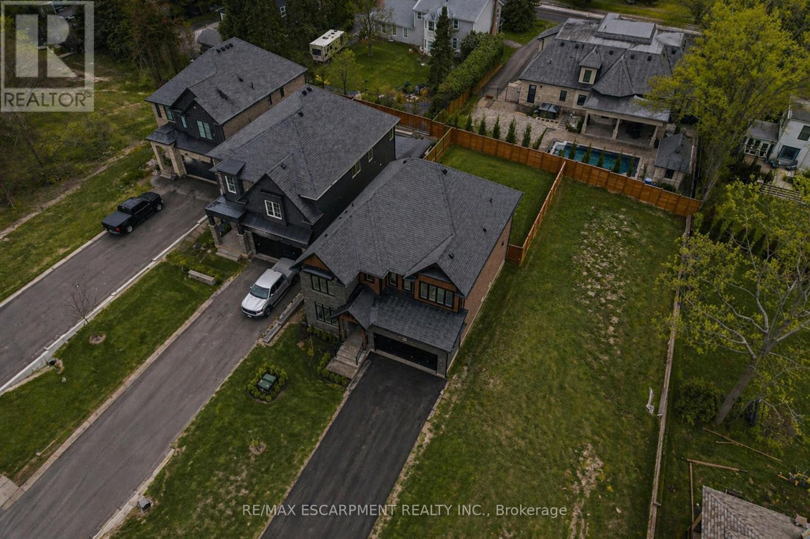 7 Bartlett Avenue, Grimsby, Ontario  L3M 5N7 - Photo 48 - X12825352