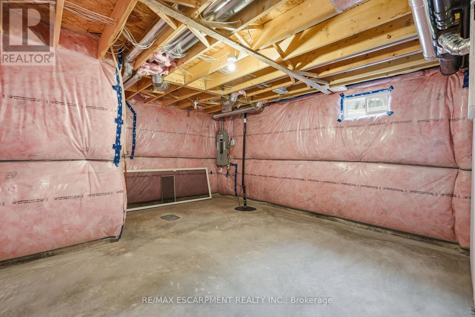 7 Bartlett Avenue, Grimsby, Ontario  L3M 5N7 - Photo 44 - X12825352