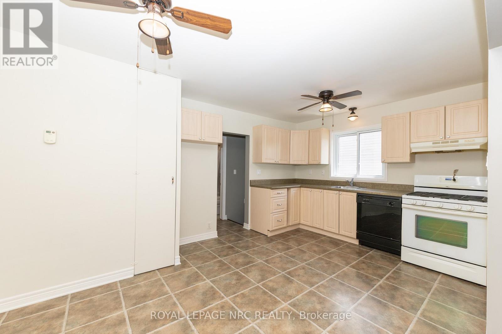 498 Scholfield Avenue N, Welland, Ontario  L3B 1N2 - Photo 11 - X13187860