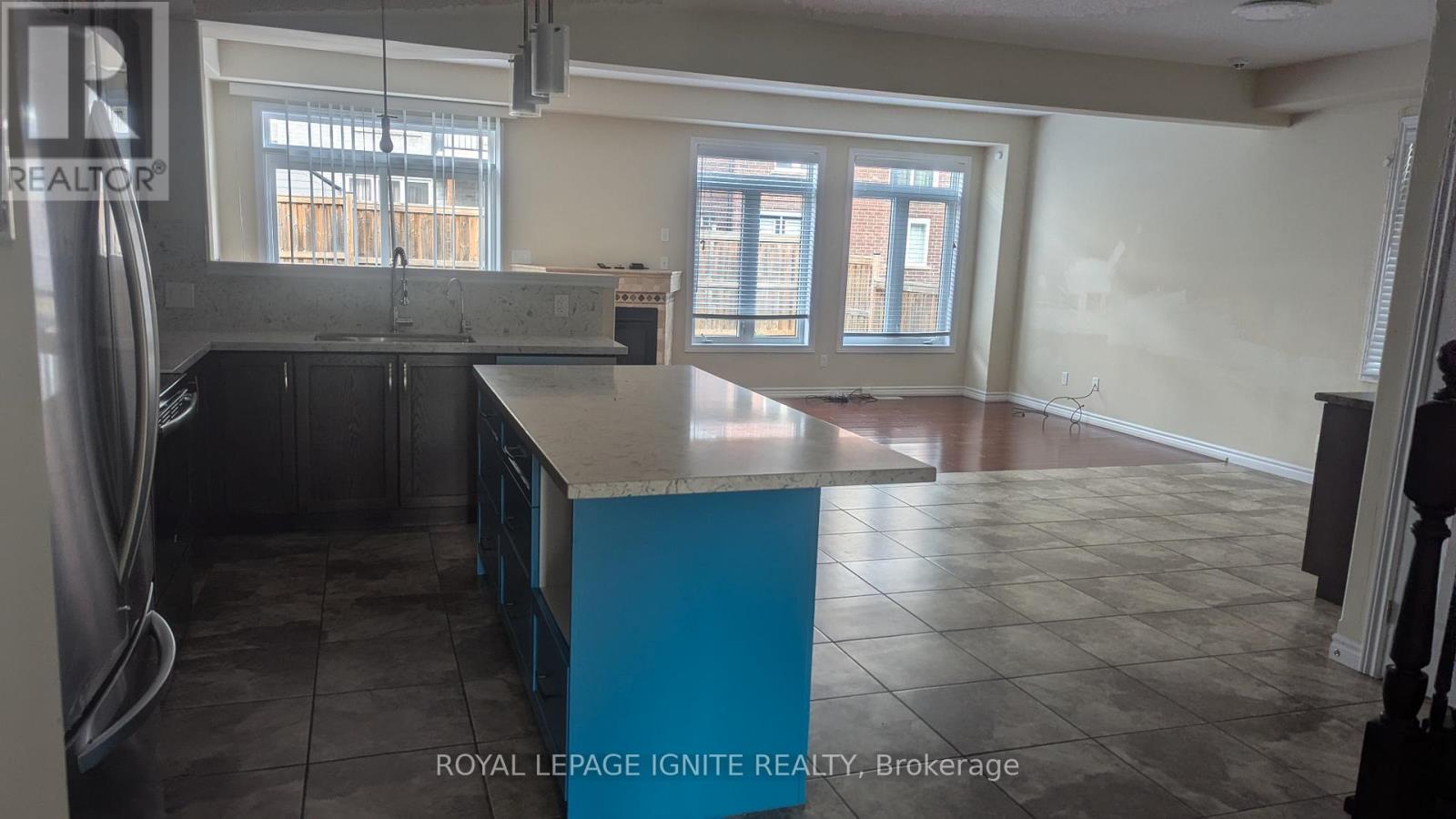 270 Sweet Gale Street, Waterloo, Ontario  N2V 0B4 - Photo 3 - X13186668