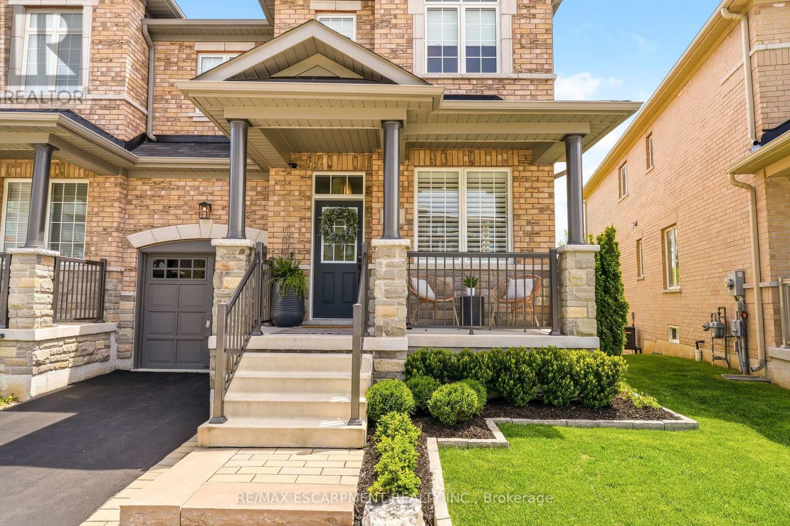 57 Riverwalk Drive, Hamilton, Ontario L8B 1X3 - Photo 2 - X13186918