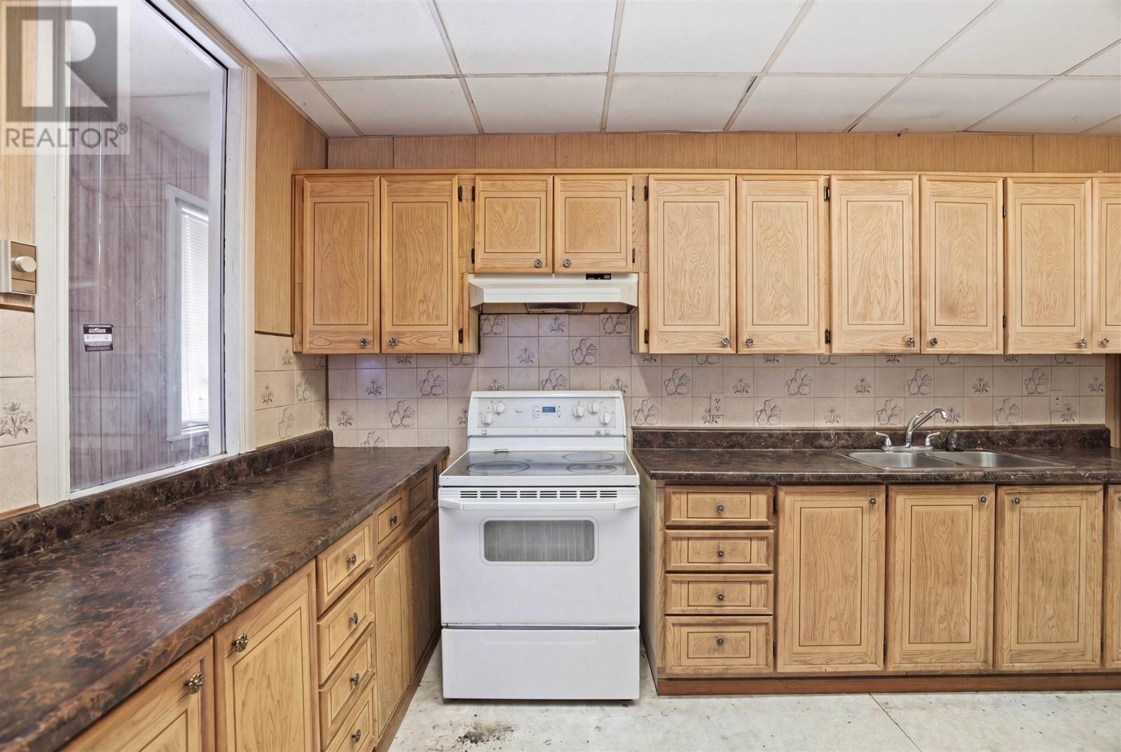 778 Wellington St E, Sault Ste. Marie, Ontario P6A 2N1 - Photo 11 - SM260746