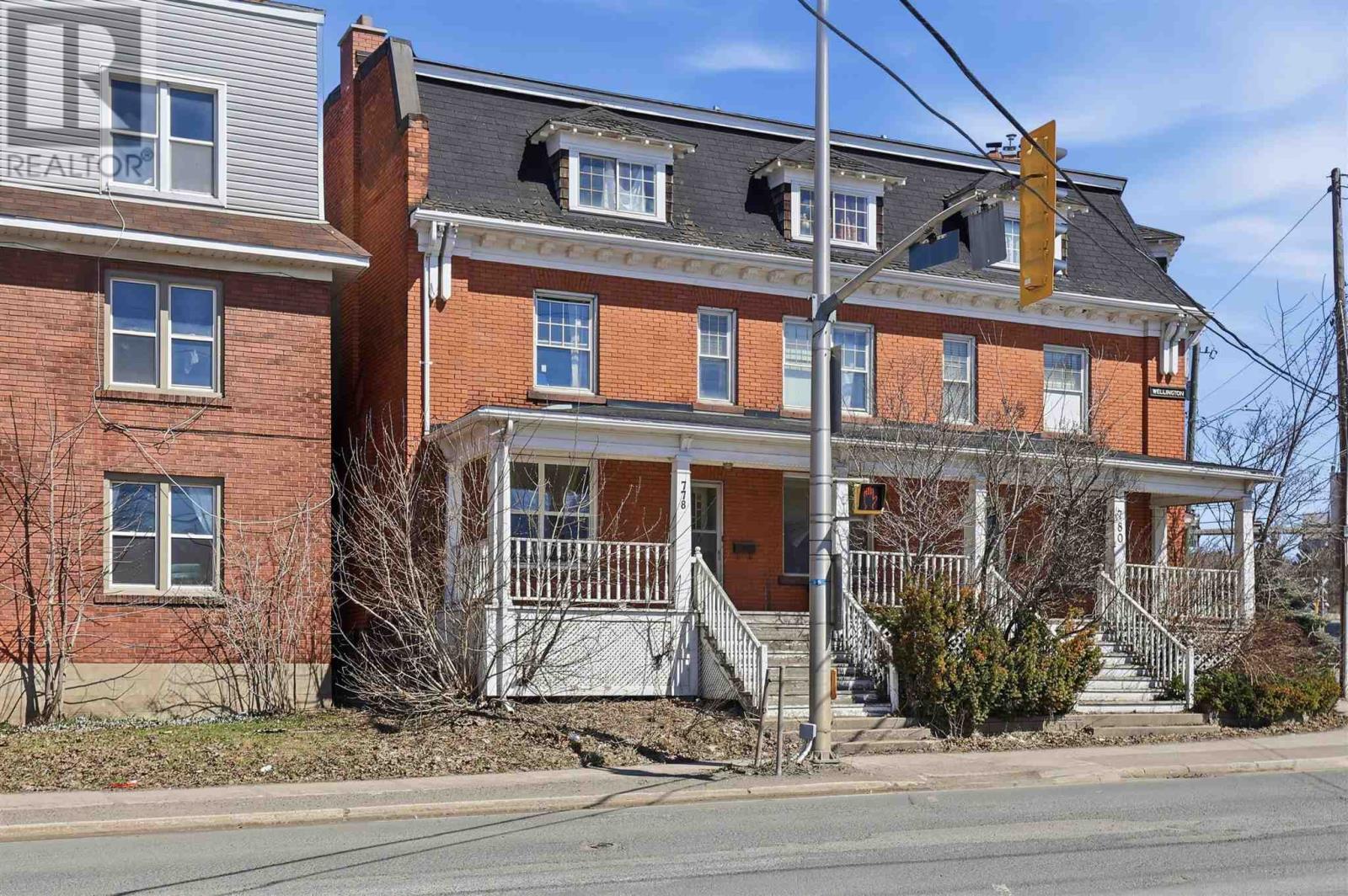 778 Wellington St E, Sault Ste. Marie, Ontario P6A 2N1 - Photo 1 - SM260746