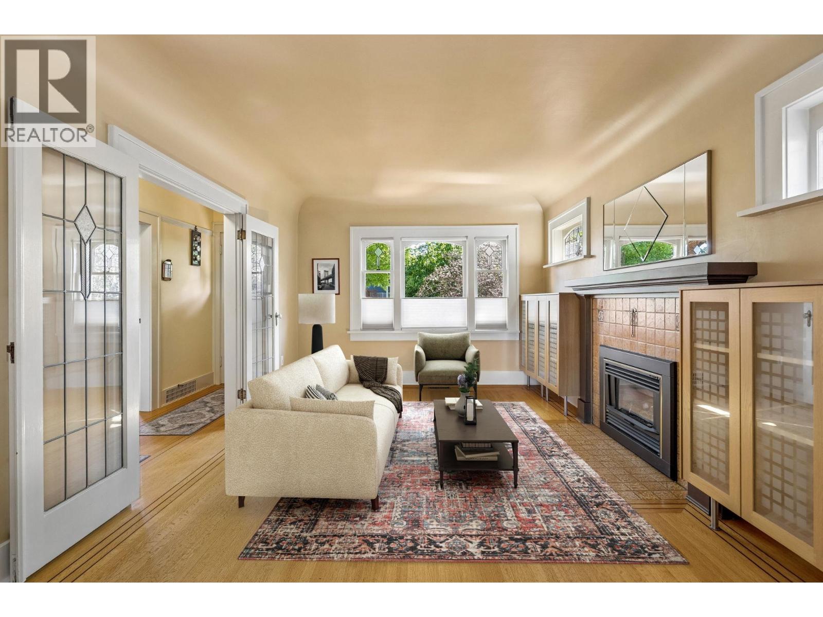 2211 Parker Street, Vancouver, British Columbia  V5L 2L8 - Photo 3 - R3127302