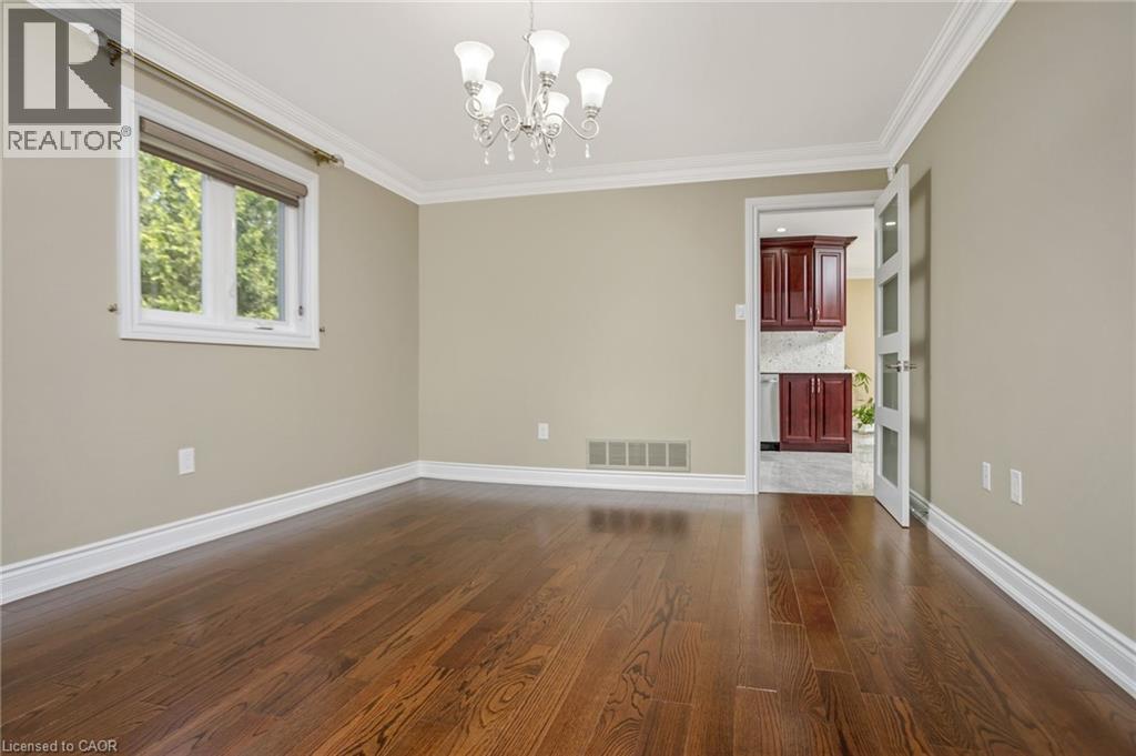 2235 Grenville Drive, Oakville, Ontario  L6H 4W7 - Photo 11 - 40833992
