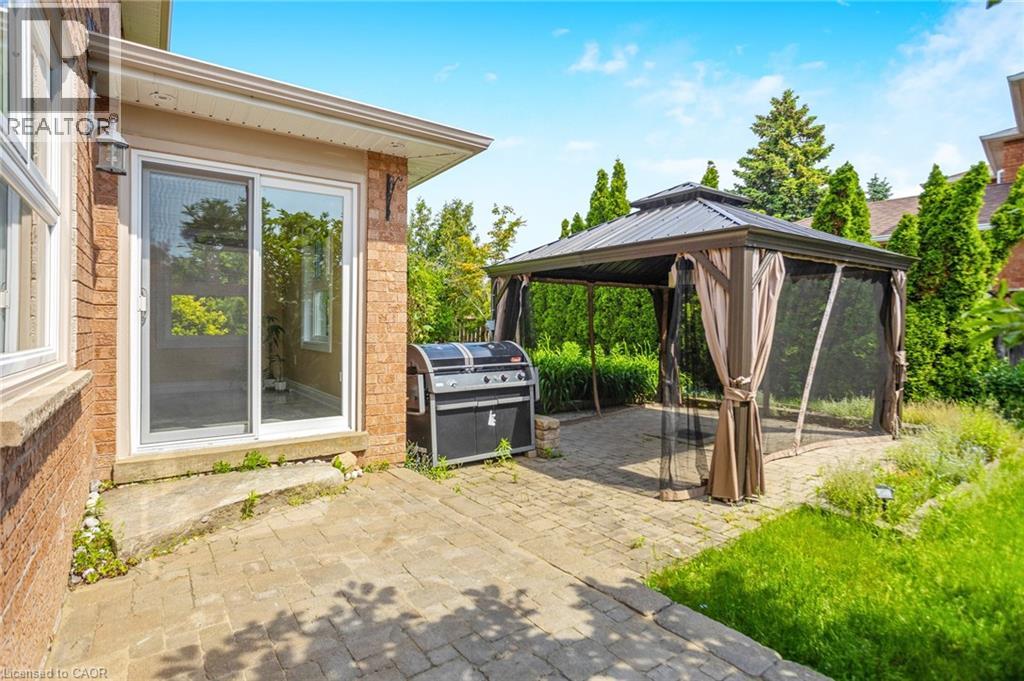 2235 Grenville Drive, Oakville, Ontario  L6H 4W7 - Photo 35 - 40833992