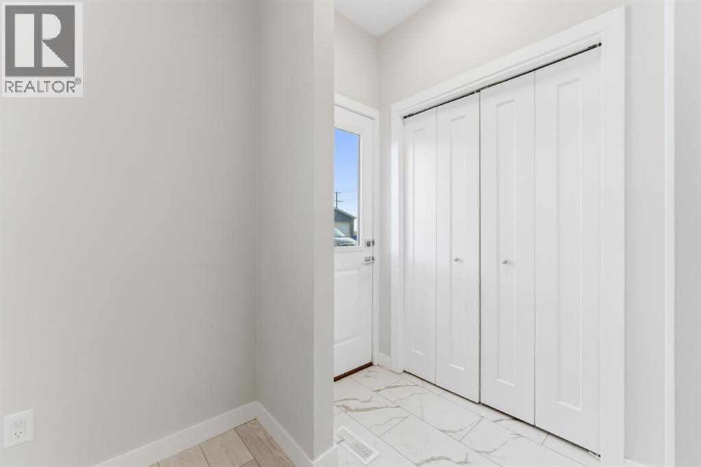 1060 West Lakeview Drive, Chestermere, Alberta  T1X 2T3 - Photo 23 - A2314427